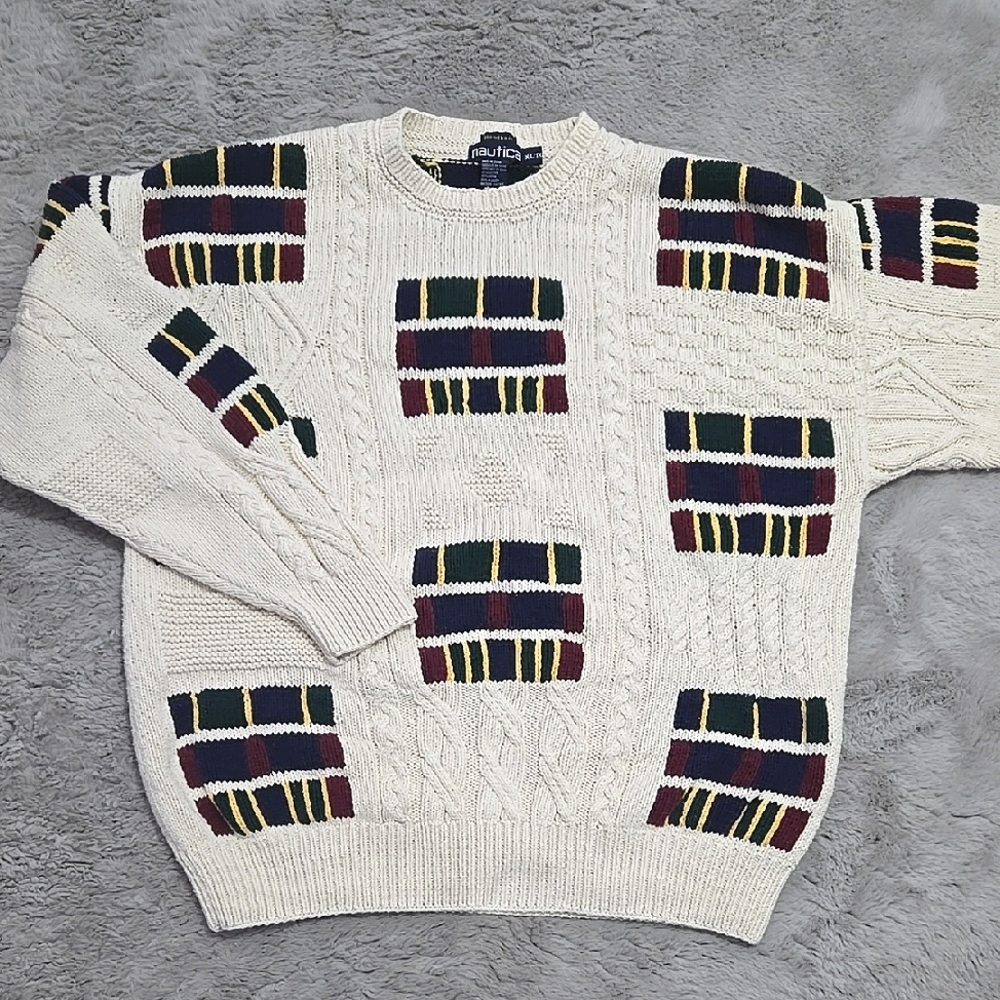 Vintage chunky Nautica Cream hand-knitted Patterned Sweater size XL